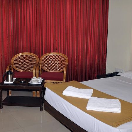 Hotel Blue Hills International Ooty Buitenkant foto