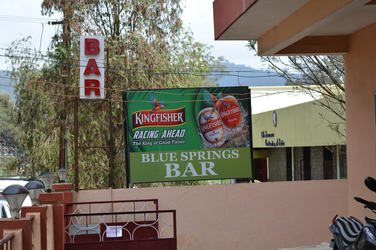 Hotel Blue Hills International Ooty Buitenkant foto